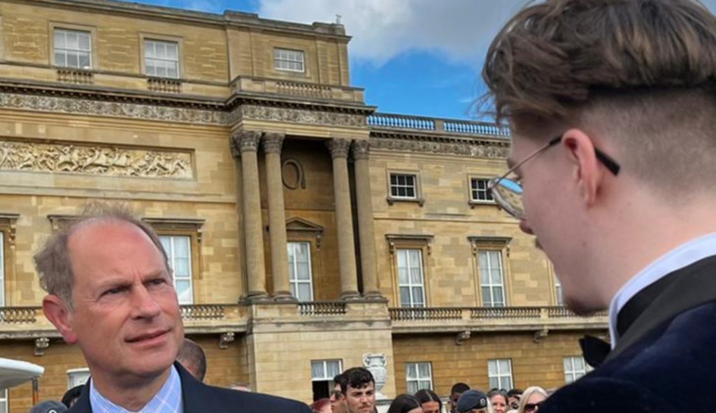 Local Duke of Edinburgh’s Award Gold achiever meets HRH The Earl of Wessex