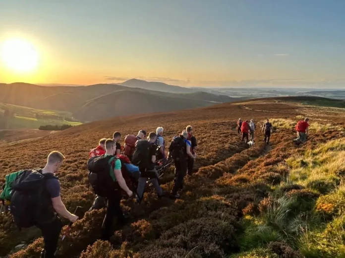 INJURED WALKER RESCUED BY THREE MOUNTAIN RESCUE TEAMS