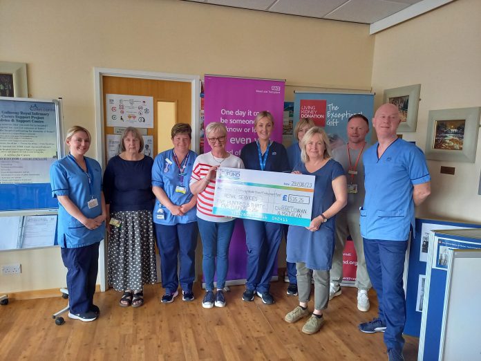 DGRI renal unit welcomes £535 donation